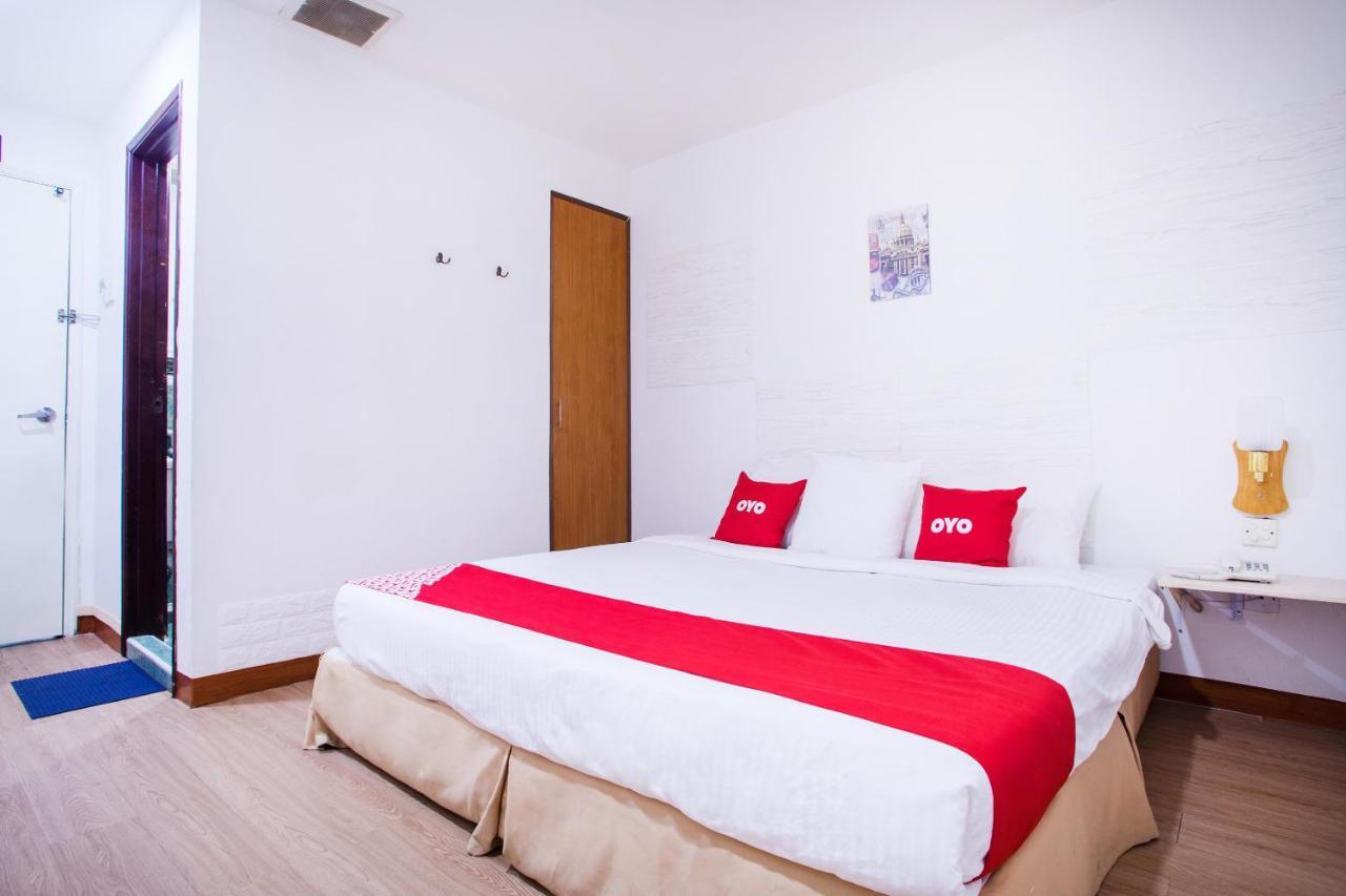 Oyo 43963 T Signature Hotel Petaling Jaya Extérieur photo