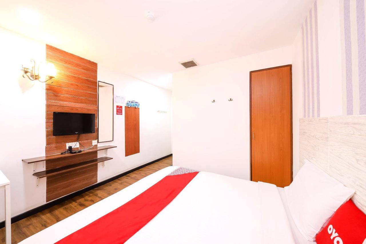 Oyo 43963 T Signature Hotel Petaling Jaya Extérieur photo