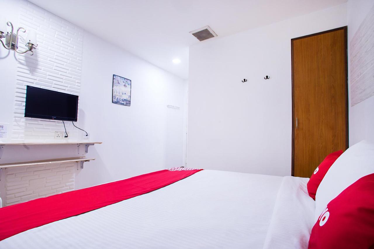 Oyo 43963 T Signature Hotel Petaling Jaya Extérieur photo