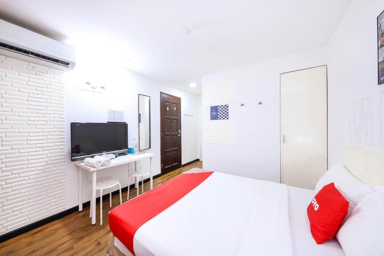 Oyo 43963 T Signature Hotel Petaling Jaya Extérieur photo