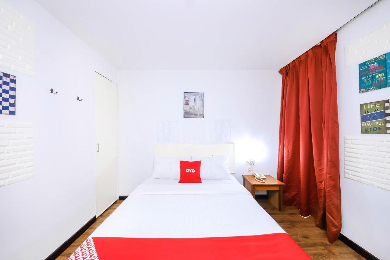 Oyo 43963 T Signature Hotel Petaling Jaya Extérieur photo