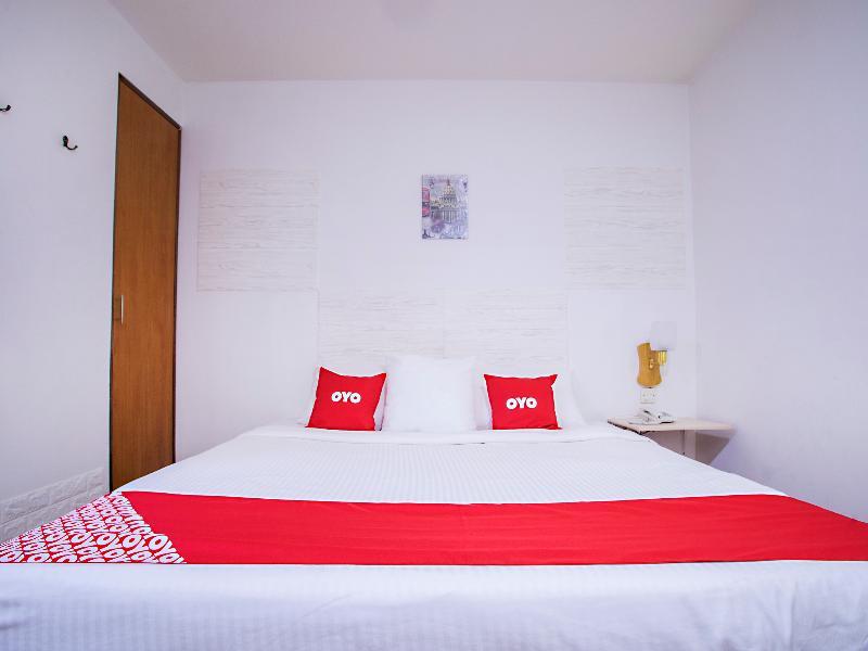 Oyo 43963 T Signature Hotel Petaling Jaya Extérieur photo