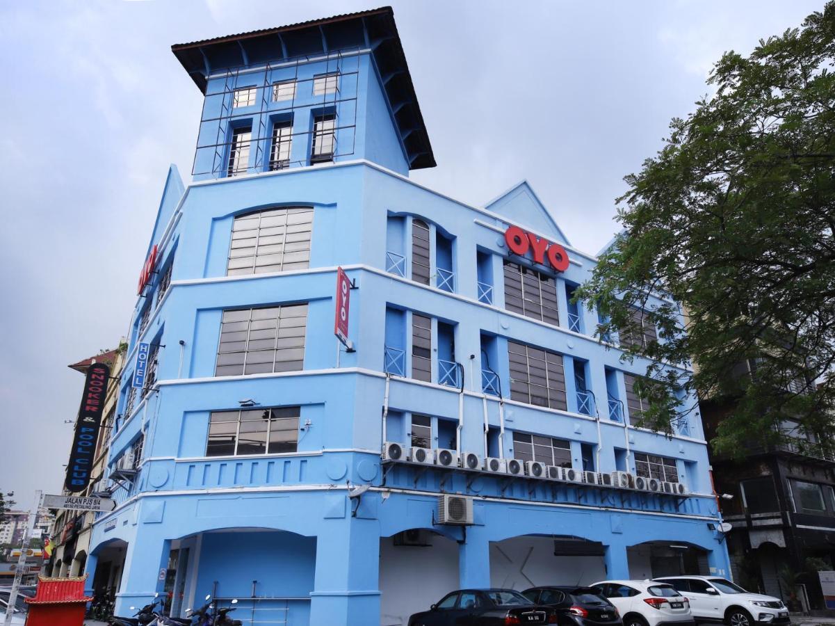 Oyo 43963 T Signature Hotel Petaling Jaya Extérieur photo
