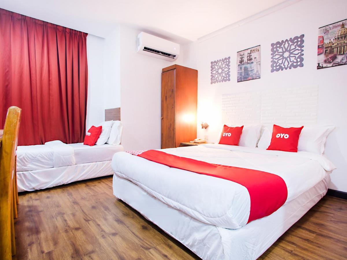 Oyo 43963 T Signature Hotel Petaling Jaya Extérieur photo