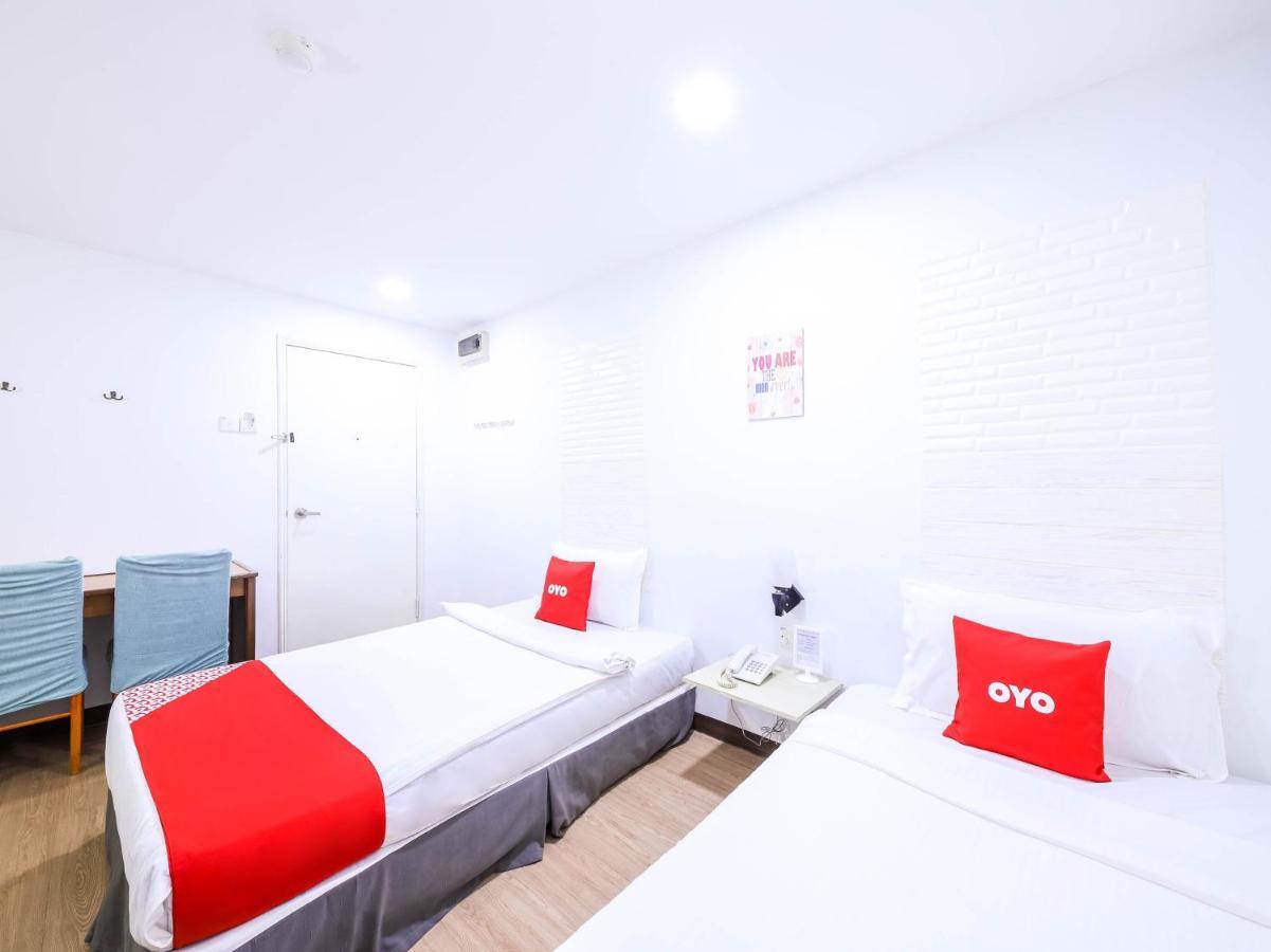 Oyo 43963 T Signature Hotel Petaling Jaya Extérieur photo